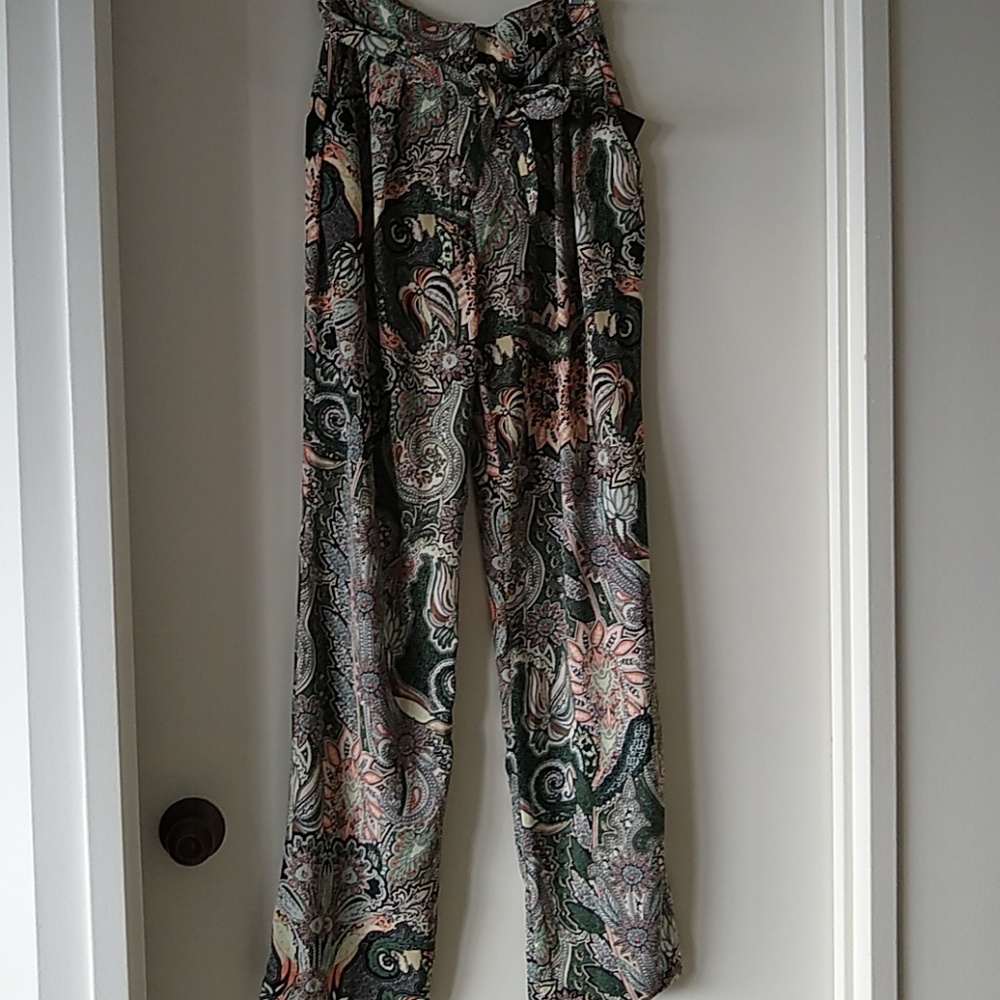 NWT Zara paisley print pants